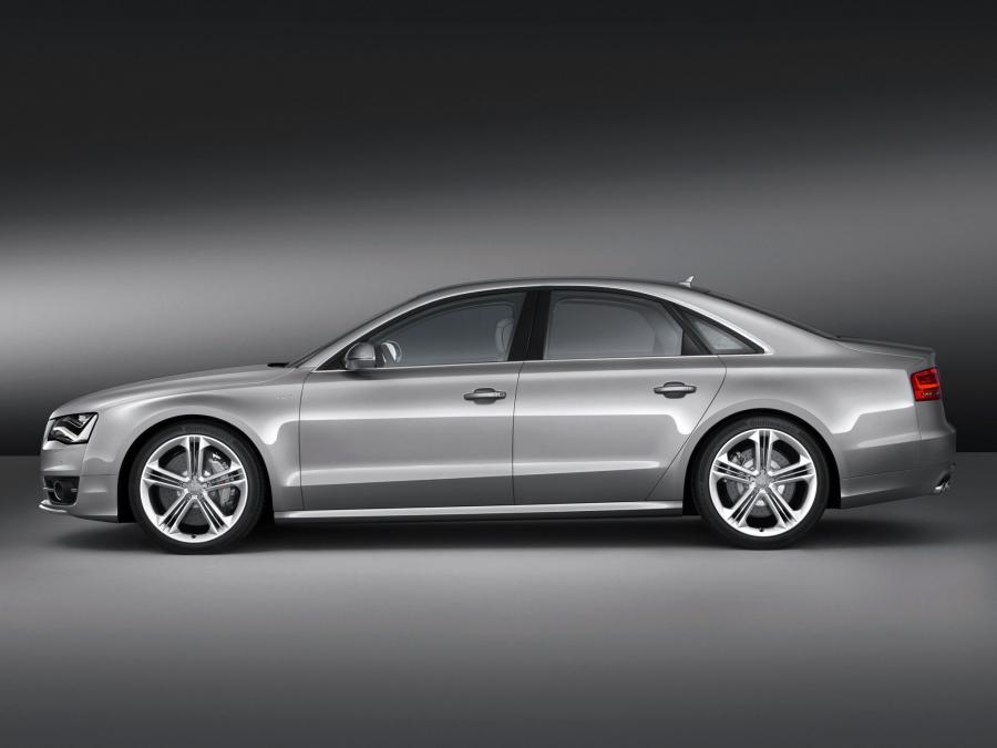  Audi S8 (D4) 2012 года  (WW) (фото 27 из 59)